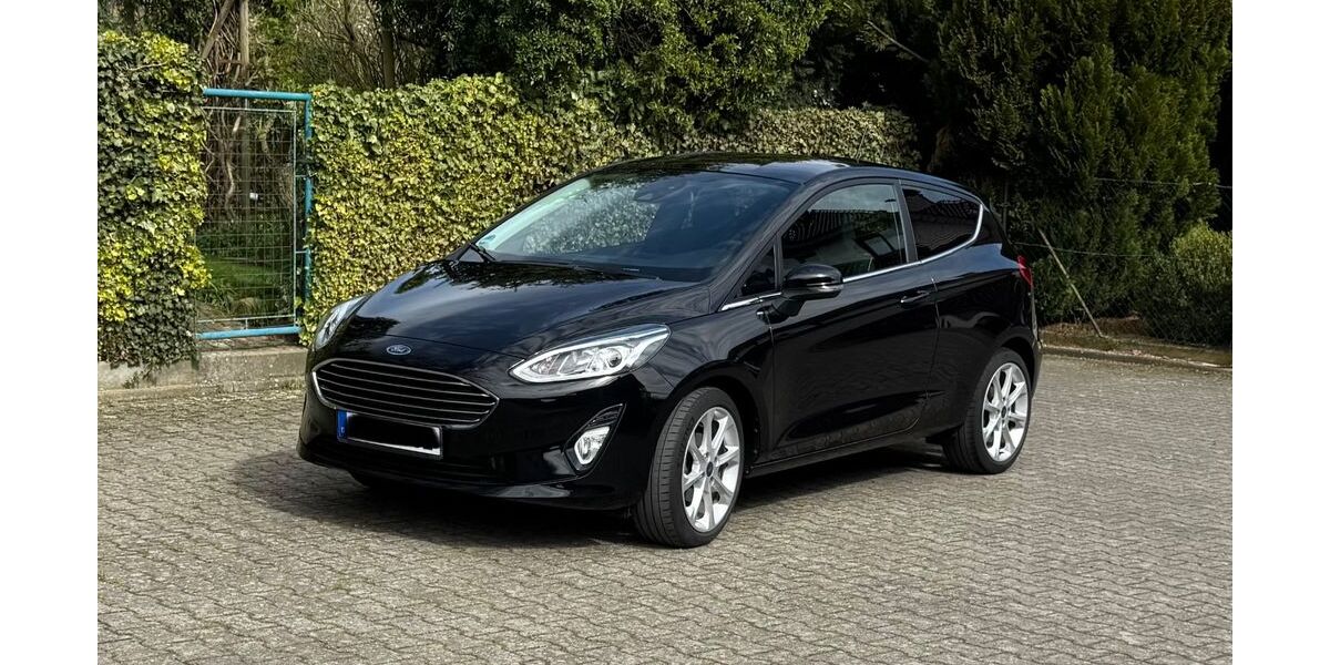 Ford Fiesta 79.400 km 10.100 &euro; Enger 32130