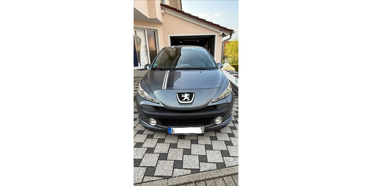 Peugeot 207 112.000 km 2.800 &euro; Kraichtal 76703