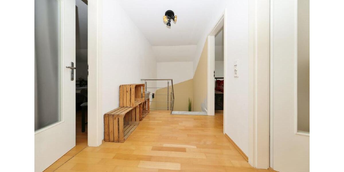 Doppelhaushälfte Wilhelmshaven Aldenburg - 4 Zimmer, 126 m&sup2;, 1.100&euro; | Angebot:25991102