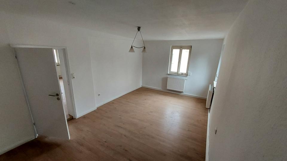 Etagenwohnung Gerolzhofen - 4 Zimmer, 110 m&sup2;, 750&euro; | Angebot:25722533