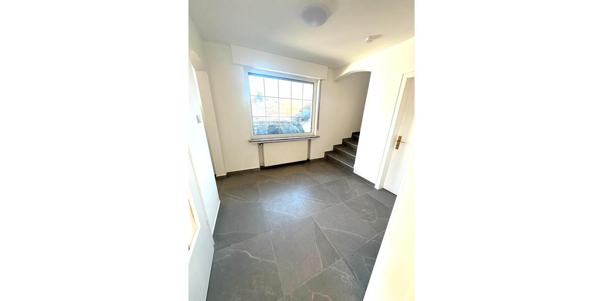 Etagenwohnung Menden (Sauerland) - 5 Zimmer, 105 m&sup2;, 1.600&euro; | Angebot:24840518