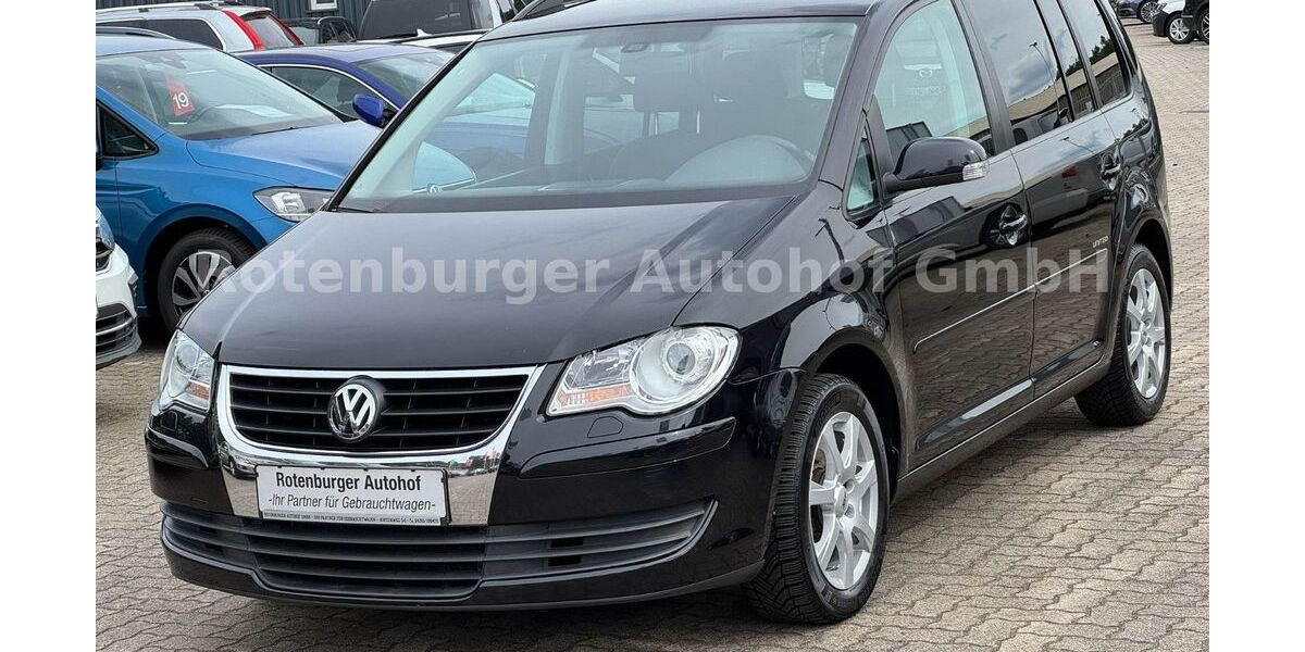 VW Touran 153.900 km 5.990 &euro; Rotenburg 27356