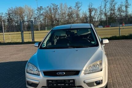 Ford Focus 277.000 km 950 &euro; Dillingen 66763