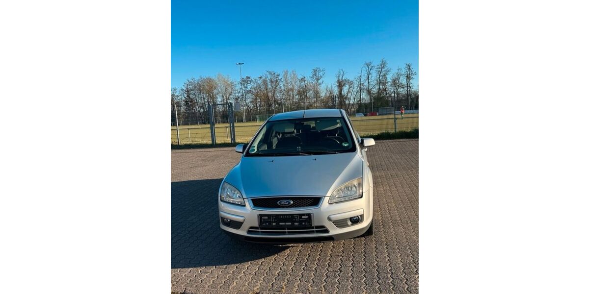 Ford Focus 277.000 km 950 &euro; Dillingen 66763