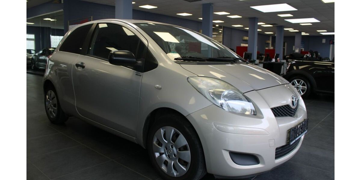 Toyota Yaris 109.320 km 5.780 &euro; Euskirchen 53881