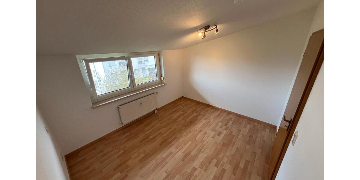 Dachgeschoßwohnung Plochingen - 2 Zimmer, 42 m&sup2;, 560&euro; | Angebot:26395501