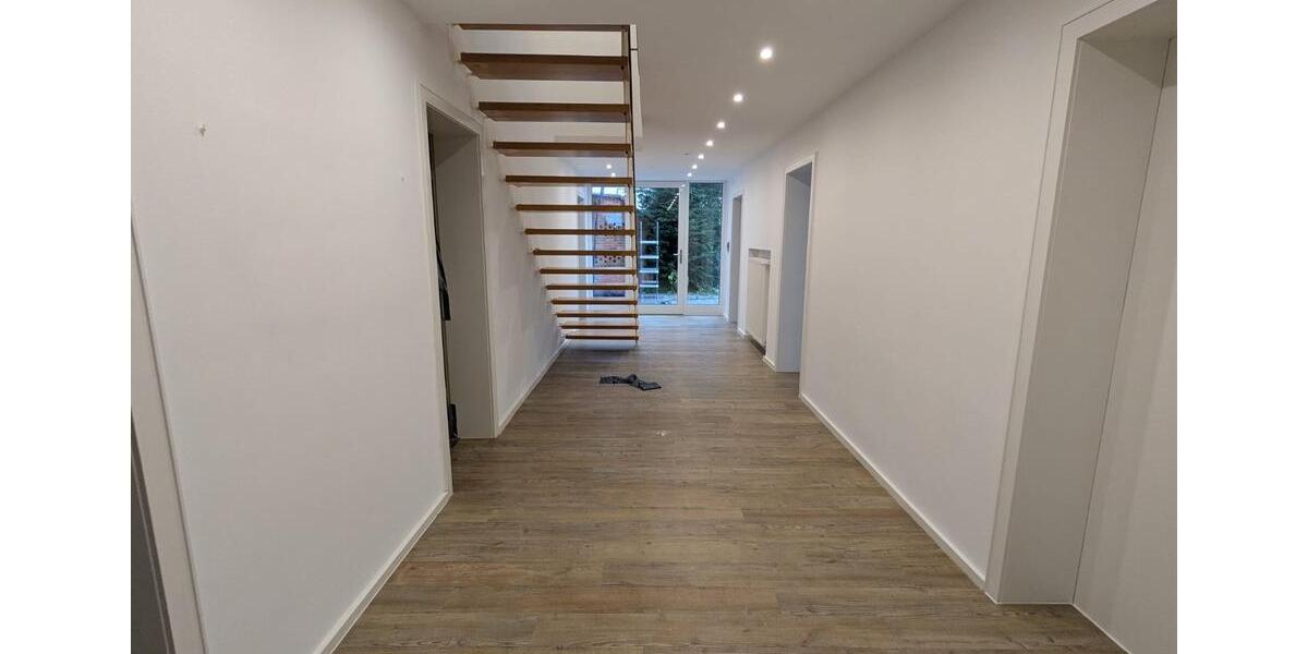 Einfamilienhaus Reichenbach an der Fils - 6.5 Zimmer, 171 m&sup2;, 2.000&euro; | Angebot:23174343