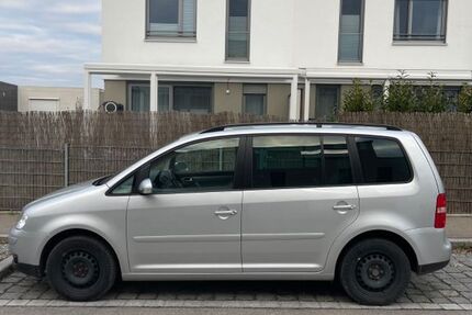 VW Touran 177.000 km 5.900 &euro; Mering 86415