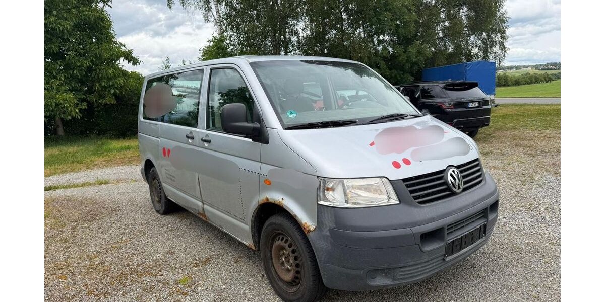 VW T5 Transporter 132.000 km 2.750 &euro; Baindt/Schachen 88255