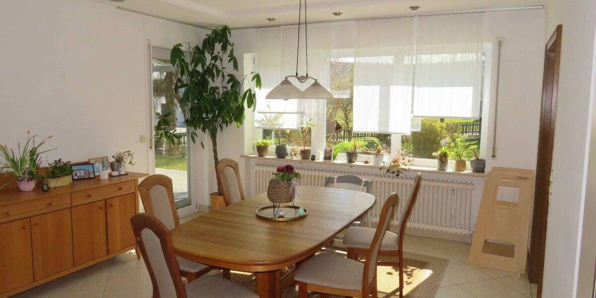 Einfamilienhaus Illschwang Angfeld - 7 Zimmer, 185 m&sup2;, 425.000&euro; | Angebot:26433918