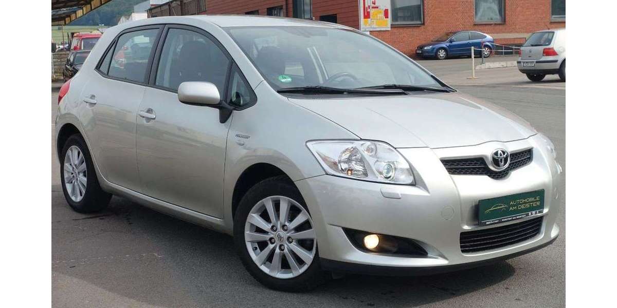Toyota Auris 72.300 km 7.990 &euro; Springe 31832
