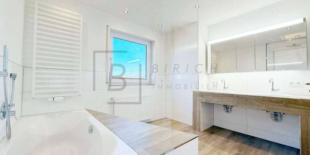 Einfamilienhaus Weißenhorn / Oberhausen Oberhausen - 6.5 Zimmer, 196 m&sup2;, 699.000&euro; | Angebot:25901645