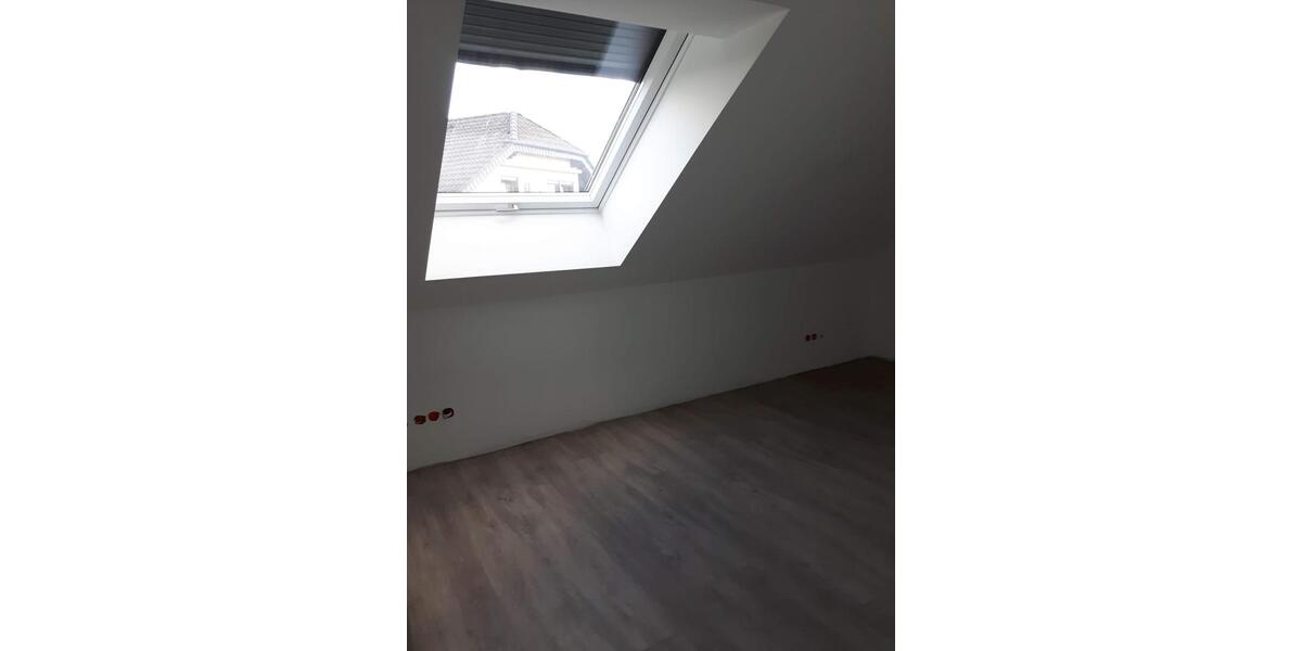 Dachgeschoßwohnung Eichenzell - 3 Zimmer, 84 m&sup2;, 800&euro; | Angebot:26385300