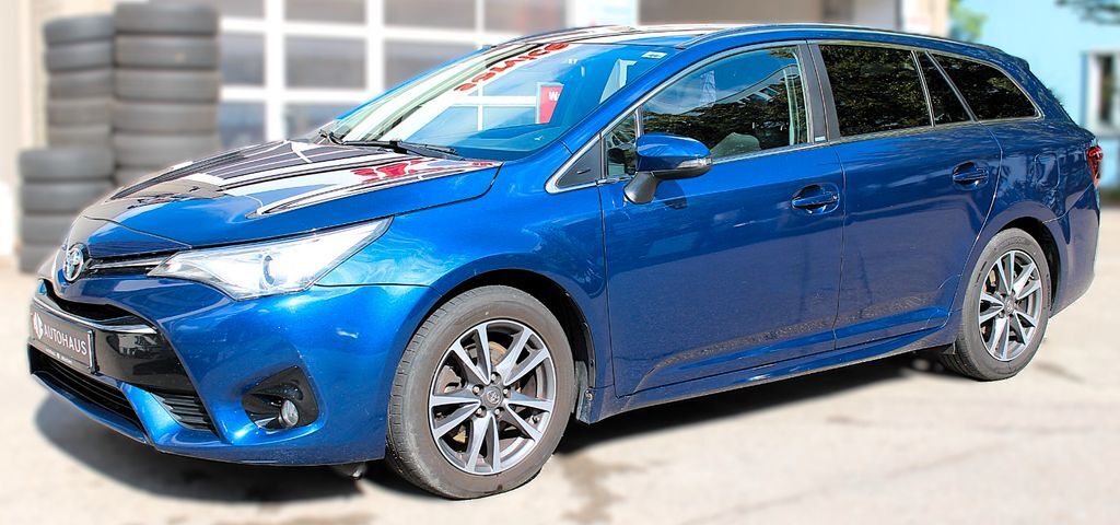 Toyota Avensis 127.000 km 12.999 € München 80636