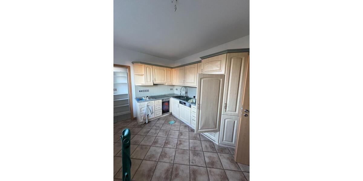 Einfamilienhaus Bad Salzungen - 8 Zimmer, 186 m&sup2;, 299.000&euro; | Angebot:25806627