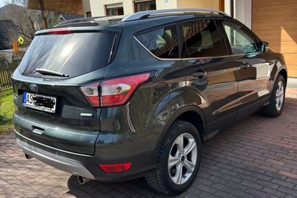 Ford Kuga 84.000 km 15.400 &euro; Neukirchen 92259