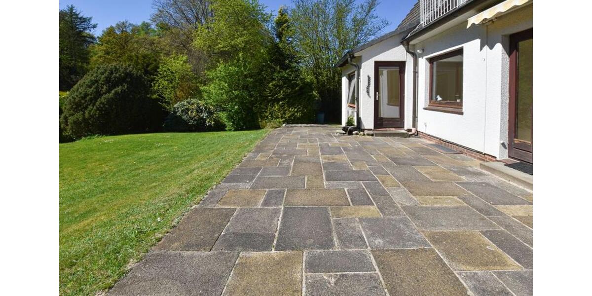 Einfamilienhaus Ahrensburg - 9 Zimmer, 170 m&sup2;, 2.650&euro; | Angebot:24800854