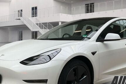 Tesla Model 3 38.300 km 30.720 &euro; Schöningen 38364