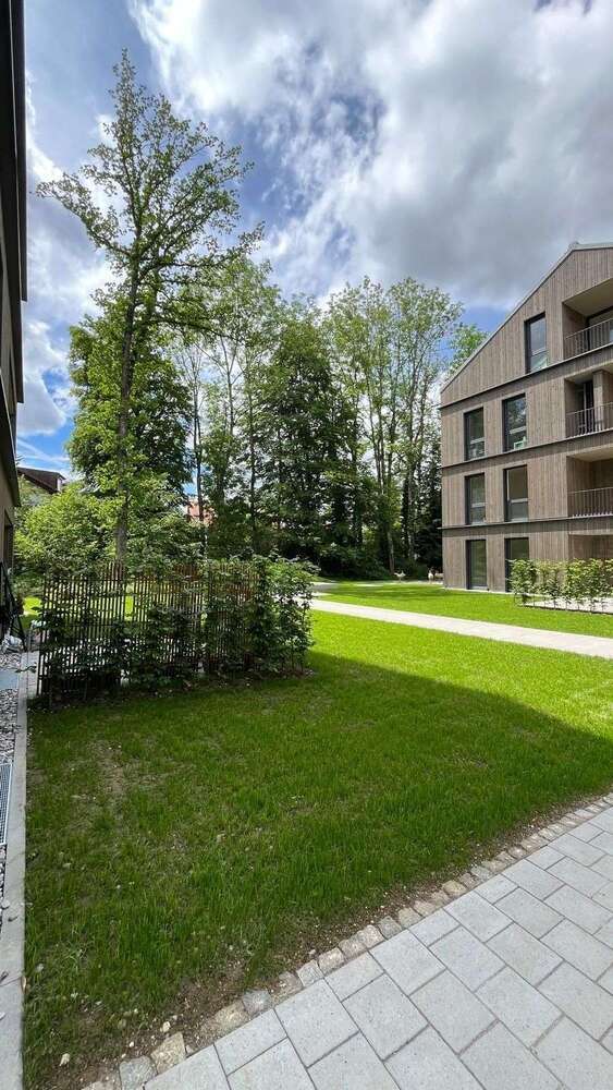 Wohnung zum Mieten in Höhenkirchen-Siegertsbrunn 1.690 € 80 m²