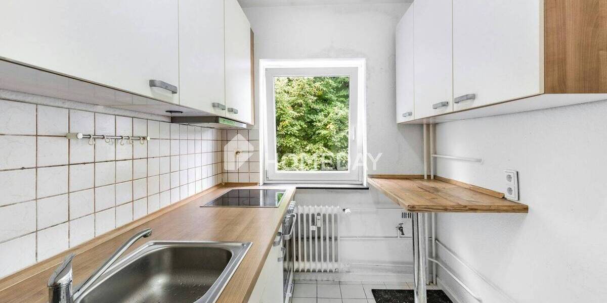 ETW mit Balkon in grüner Lage | In frisch saniertem MFH | 1. OG 3 zimmer