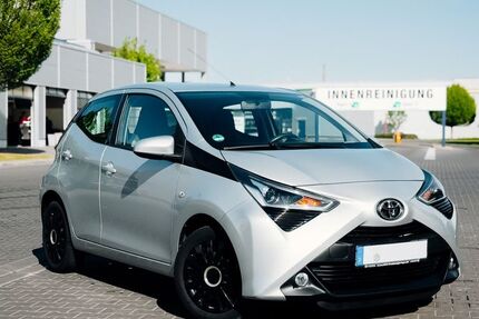 Toyota Aygo (X) 29.500 km 8.700 &euro; Nürnberg 90441