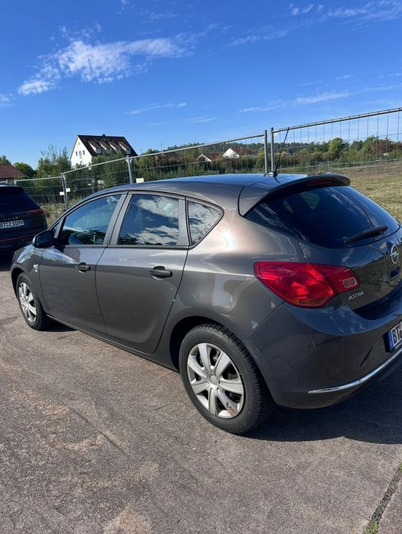 Opel Astra 110.000 km 5.800 € Bayreuth 95447