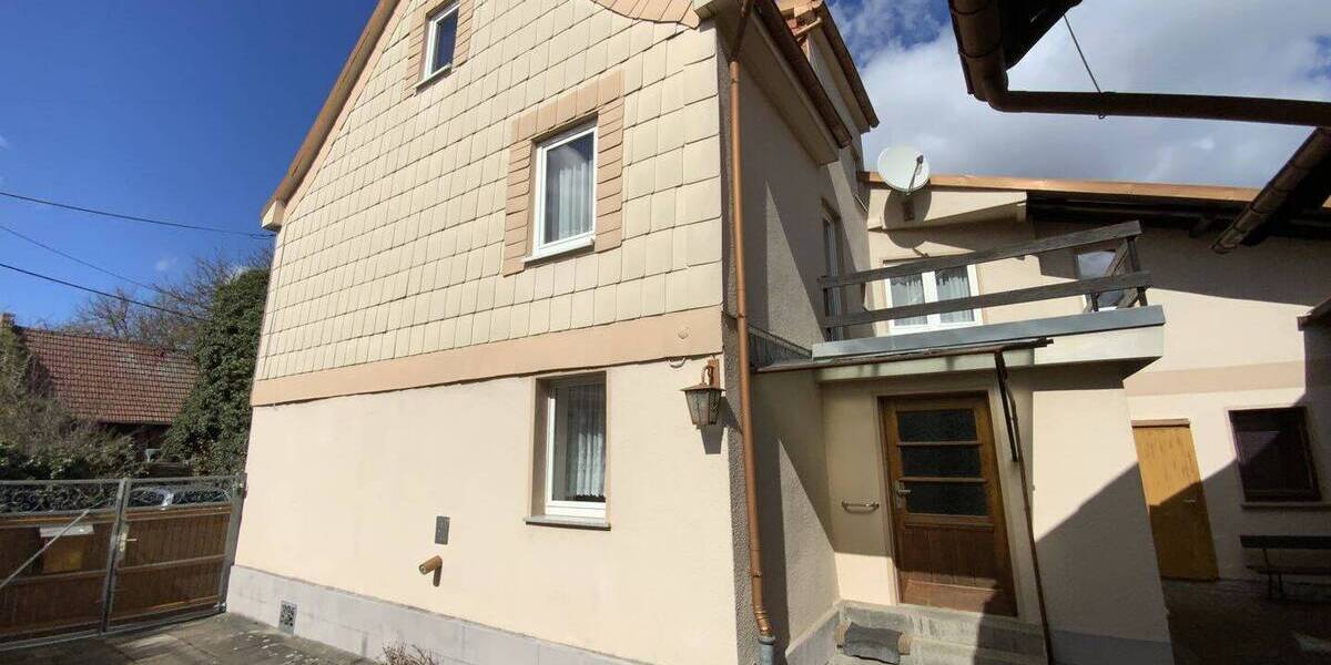 Einfamilienhaus Sondershausen - 7 Zimmer, 155 m&sup2;, 85.000&euro; | Angebot:26758812