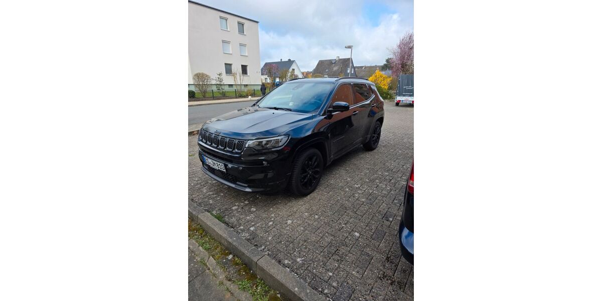 Jeep Compass 62.500 km 19.600 &euro; Braunschweig 38108