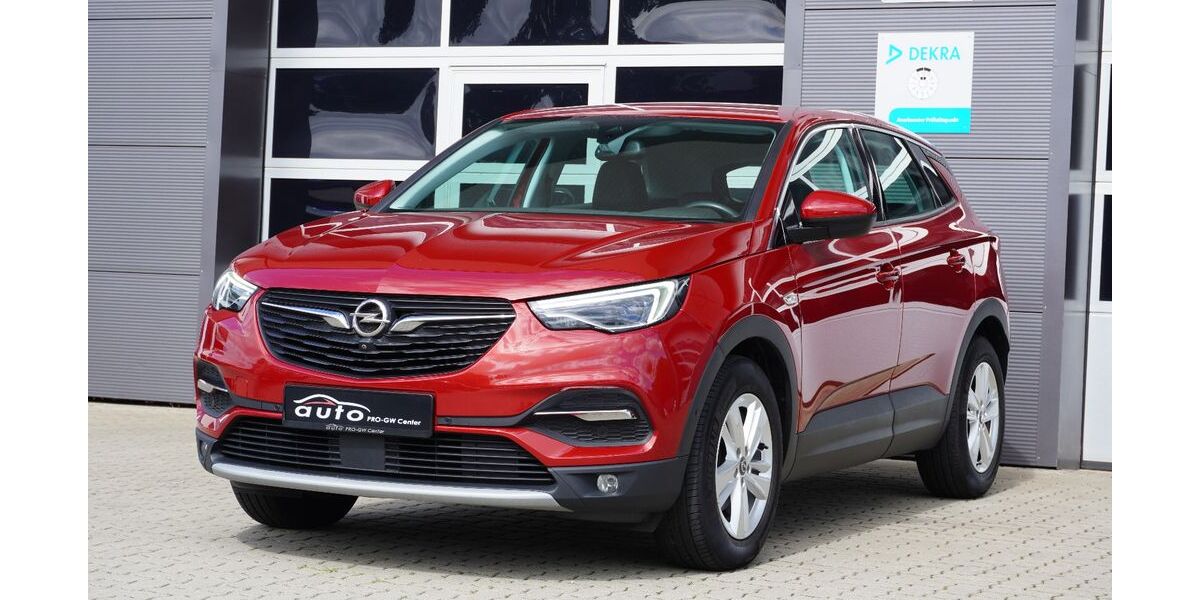 Opel Grandland (X) 106.251 km 15.900 &euro; Pampow 19075
