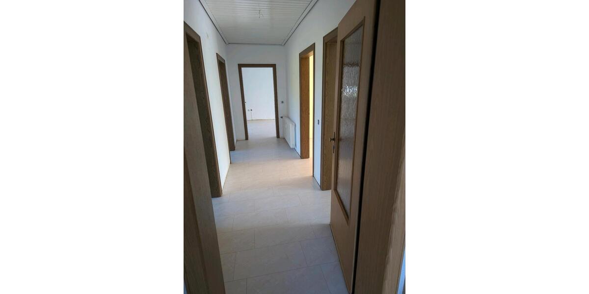 Erdgeschoßwohnung Schloß Holte-Stukenbrock Stukenbrock - 3 Zimmer, 85 m&sup2;, 765&euro; | Angebot:26294698