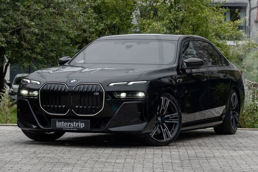 BMW M760 9.500 km 129.990 € Langweid am Lech 86462
