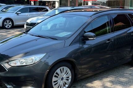 Ford Focus 182.000 km 4.490 &euro; Nordhorn 48529