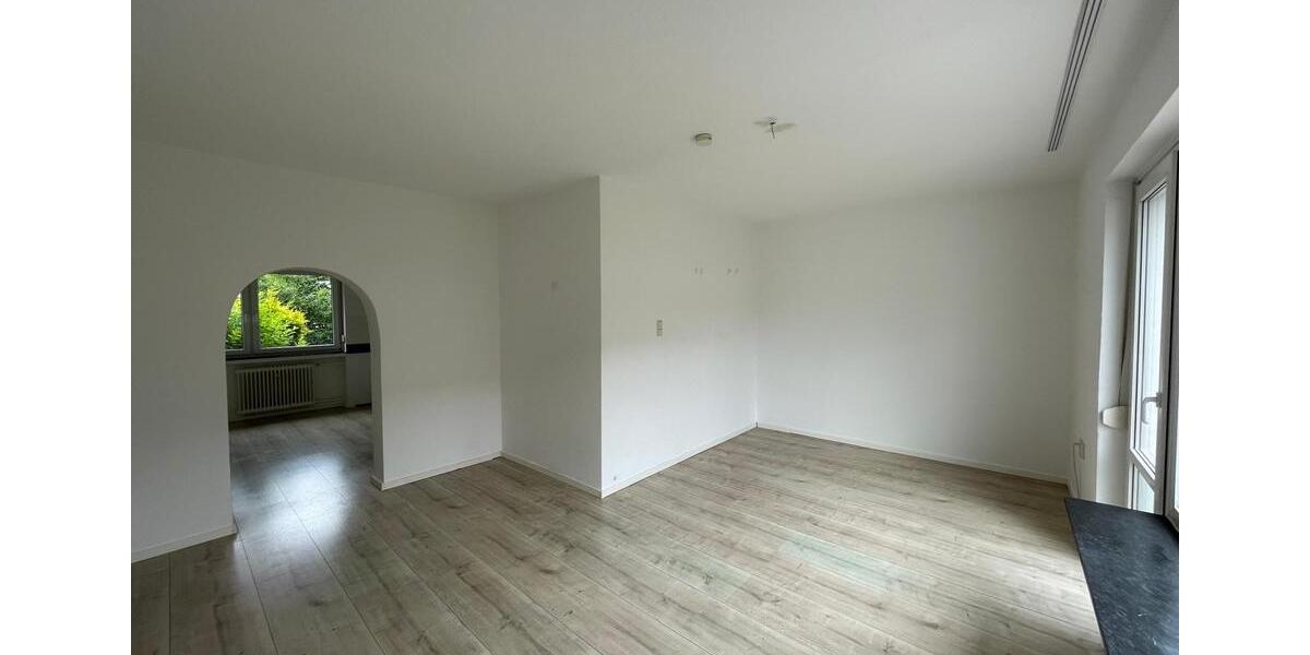 Reihenhaus Hannover Bothfeld-Vahrenheide - 6 Zimmer, 100 m&sup2;, 449.000&euro; | Angebot:27299110