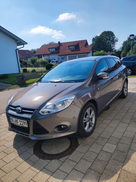 Ford Focus 112.000 km 6.399 € Legau 87764