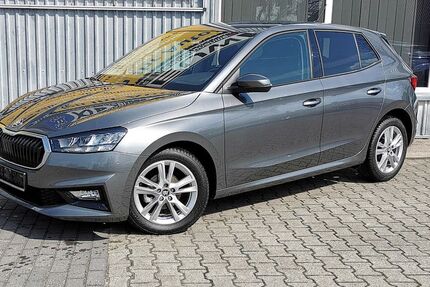 Skoda Fabia 15.490 km 16.990 &euro; Tätendorf 29576