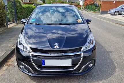 Peugeot 208 86.400 km 4.750 &euro; Euskirchen 53881