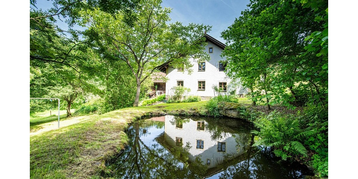 „Idyllisches Bauernhaus mit Teich & eigener Quelle – Ruhe, Natur und Geschichte vereint“ - Bauernhaus, Landhaus Weiding | Angebot:27091124