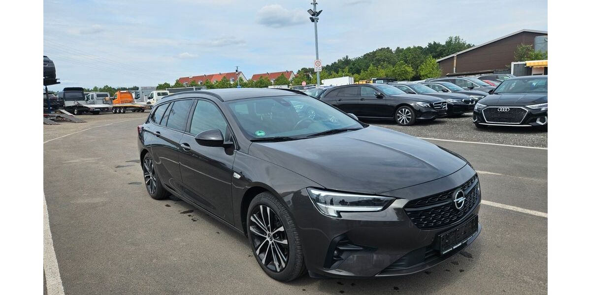 Opel Insignia 152.488 km 12.400 &euro; Berlin 12099