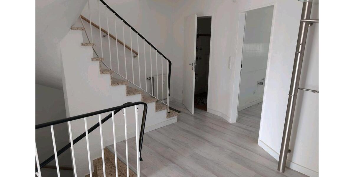 Maisonettenwohnung Soest - 3 Zimmer, 93 m&sup2;, 930&euro; | Angebot:25974953