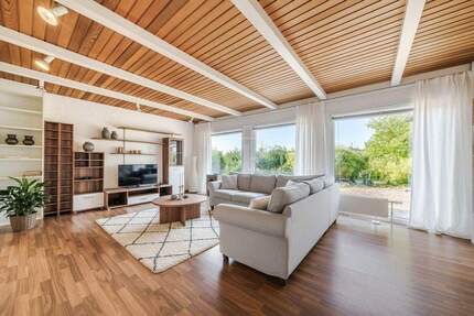 Bungalow auf großem, sonnigen Grundstück in Fernblicklage mit Einliegerwohnung und Doppelgarage 6 zimmer