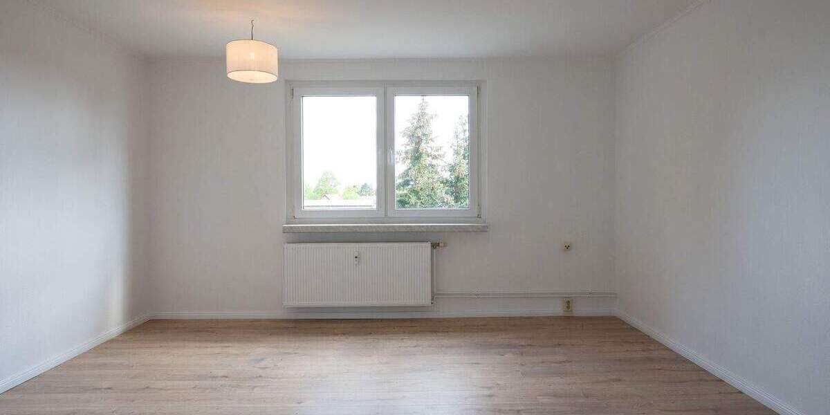 Etagenwohnung Schorfheide Lichterfelde - 3 Zimmer, 66 m&sup2;, 140.000&euro; | Angebot:24773361