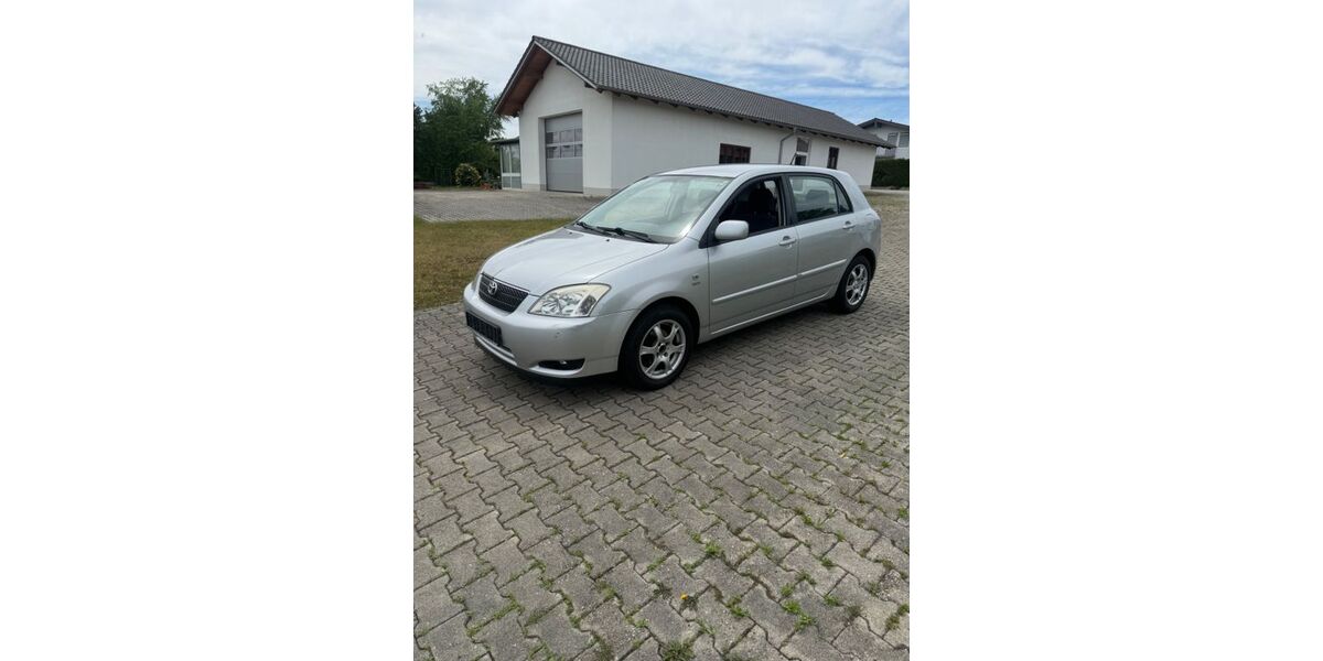 Toyota Corolla 154.300 km 3.000 &euro; Falkenberg 84326