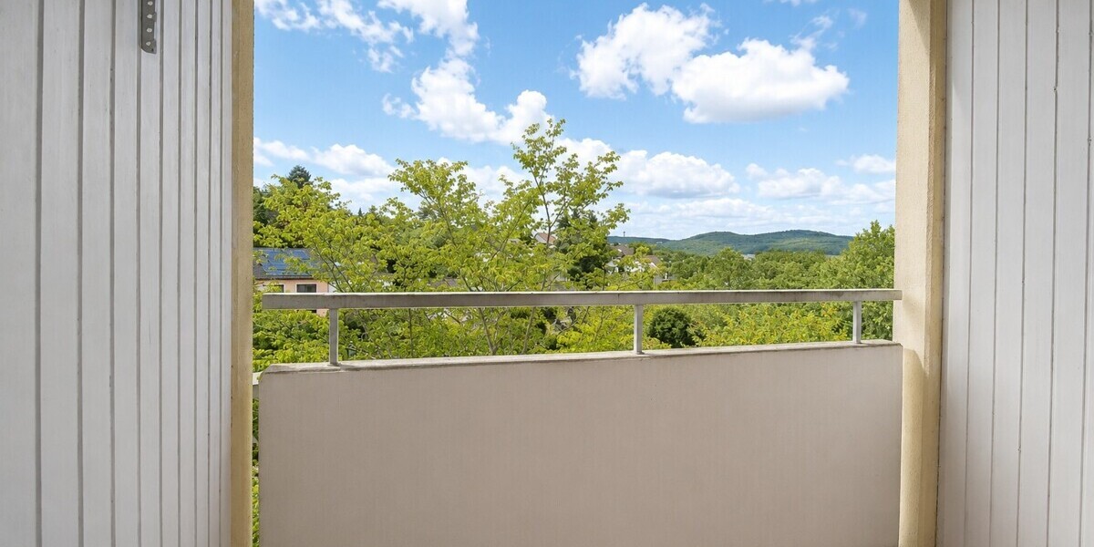 Fast wie im Penthouse - 3 Zi Wohnung + Stellplatz TG u. Wallbox. - Etagenwohnung Eppstein / Bremthal Bremthal | Angebot:27200457
