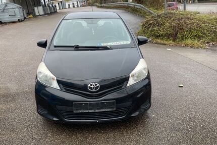Toyota Yaris 260.000 km 3.750 &euro; Trier 54294