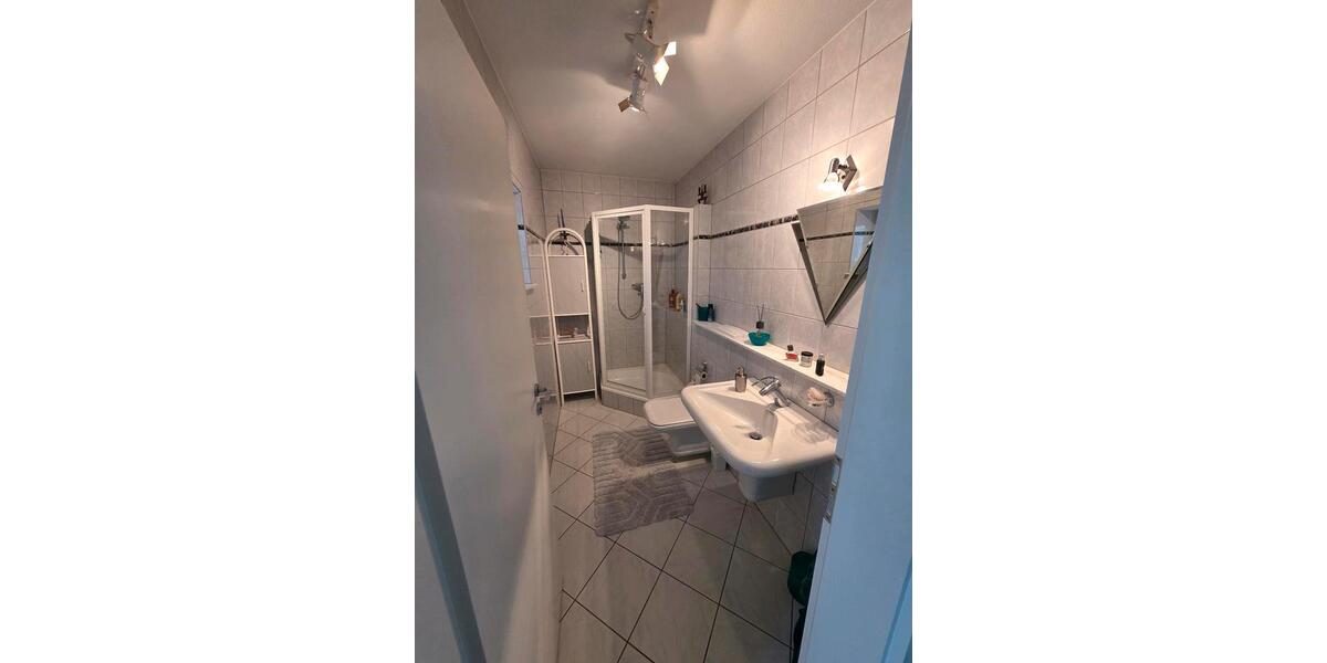 Einfamilienhaus Rösrath - 2 Zimmer, 154 m&sup2;, 2.400&euro; | Angebot:25958899