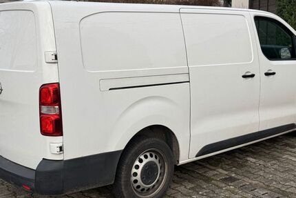 Opel Vivaro 88.000 km 15.900 &euro; Heidelberg 69118