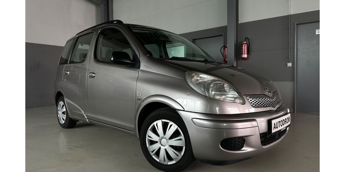 Toyota Yaris 142.000 km 2.999 &euro; Neckartailfingen 72666
