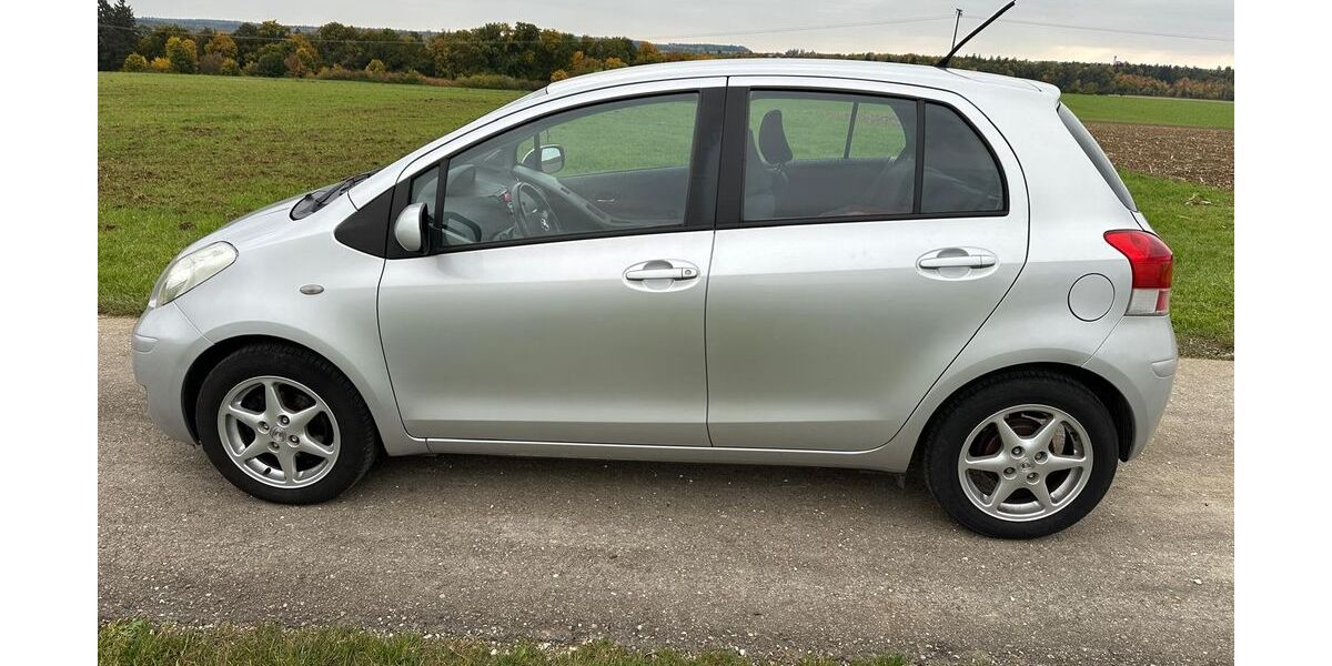 Toyota Yaris 135.000 km 4.500 &euro; Heidenheim 89522