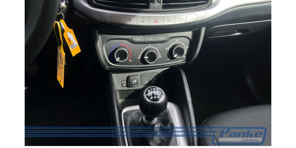 Fiat Tipo 1.4 T-Jet Easy*AHK*SHZ*Klima*NAV*LED*BT* 131.411 km 7.990 &euro; Berlin 13187