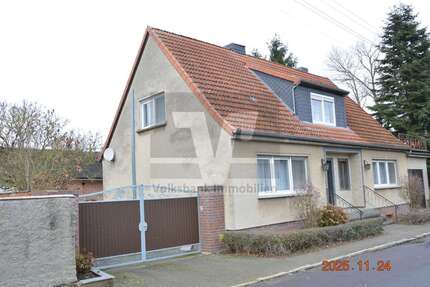 Haus zum Kaufen in DiesdorfPeckensen 149.000 € 157 m² 5 zimmer